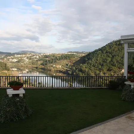 Quinta De Santa Cruz Canelas