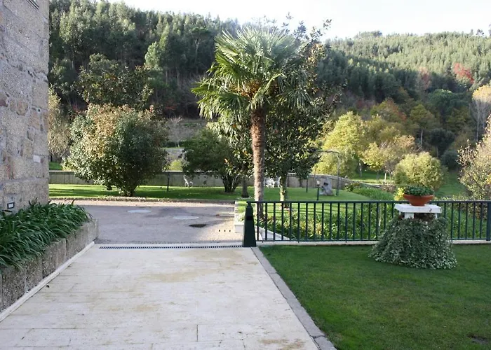 Quinta De Santa Cruz Гостевой дом Канелас