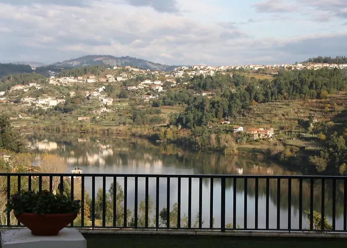 Quinta De Santa Cruz Гостевой дом